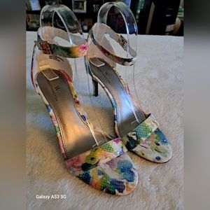 Worthington floral heels